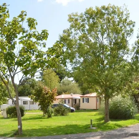 Le Village De Florine