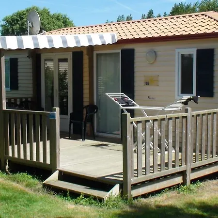 Kemping Le Village De Florine Coëx