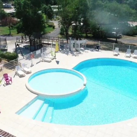 Le Village De Florine 3* Coëx