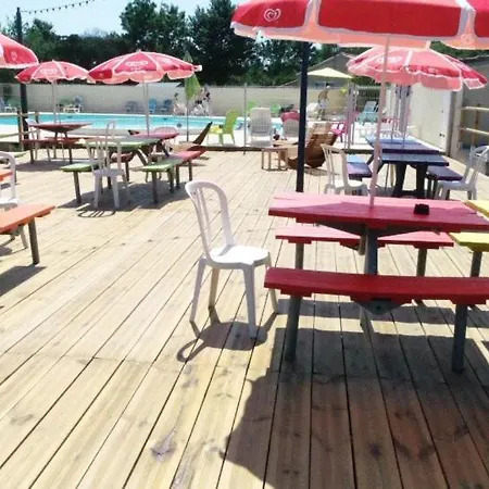 Kemping Le Village De Florine Coëx