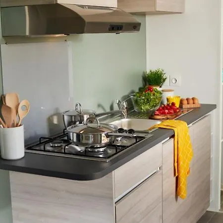 Camping Le Village De Florine Coëx