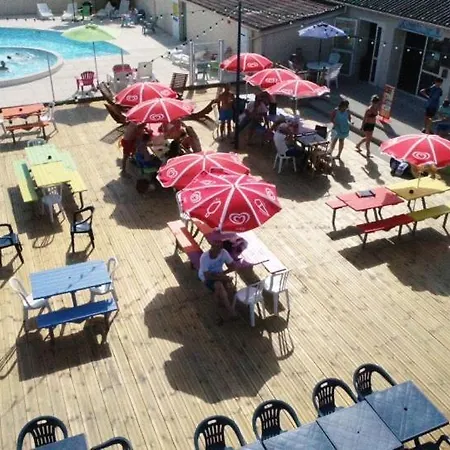 Camping Le Village De Florine 3*