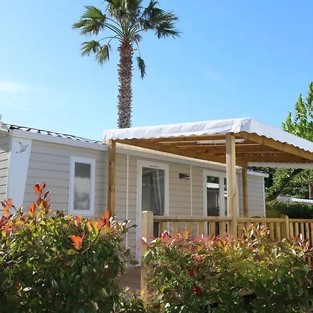 Camping Le Village De Florine 3*