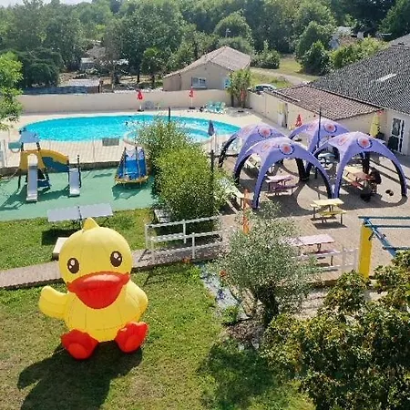 Le Village De Florine Kemping