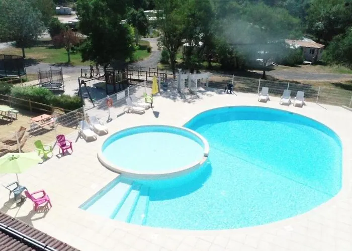 Le Village De Florine 3* Coëx