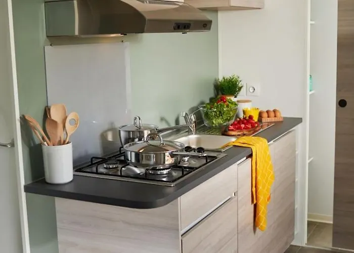 Kemp Le Village De Florine Coëx