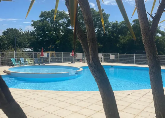 Le Village De Florine