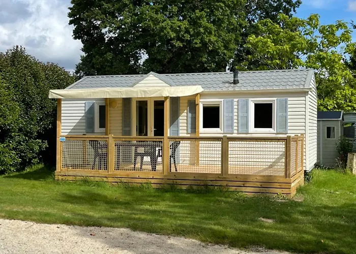 Kemp Le Village De Florine